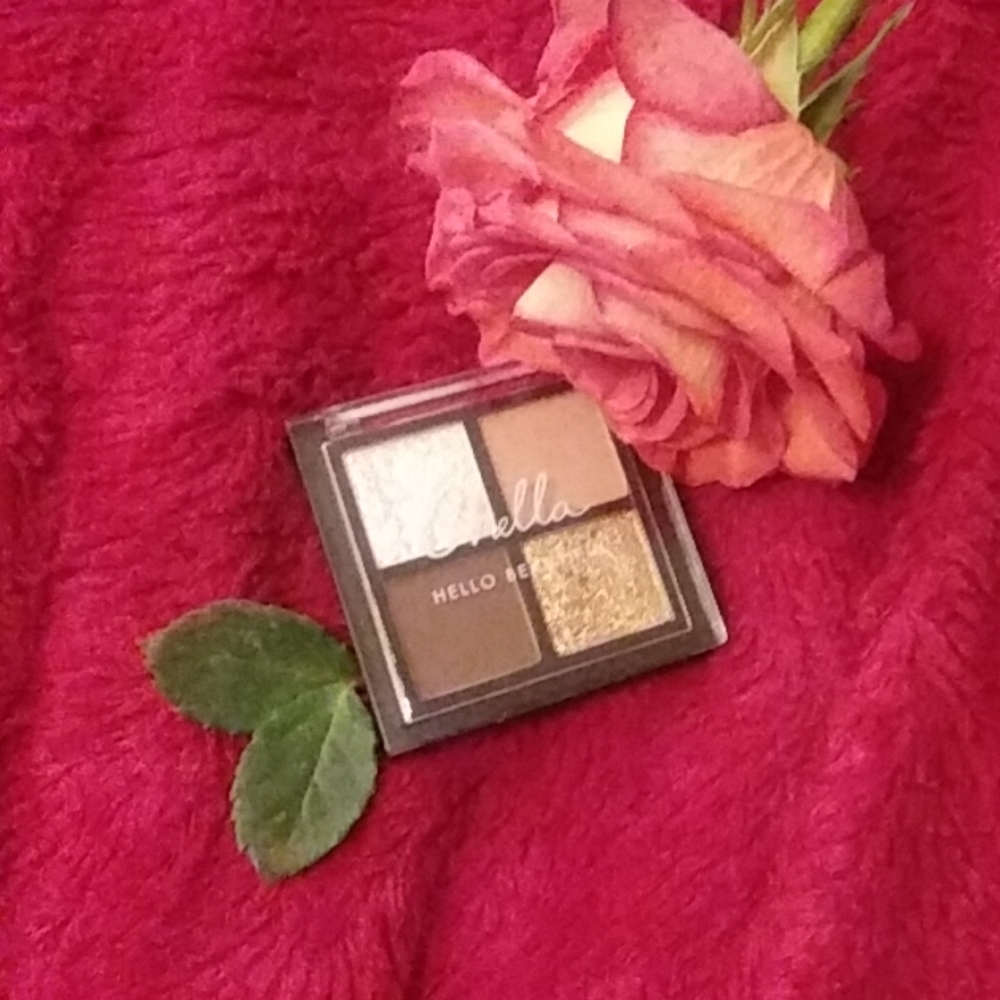 Chella eyeshadow quad